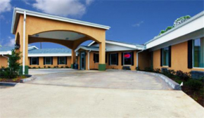 Hotels in Burleson County